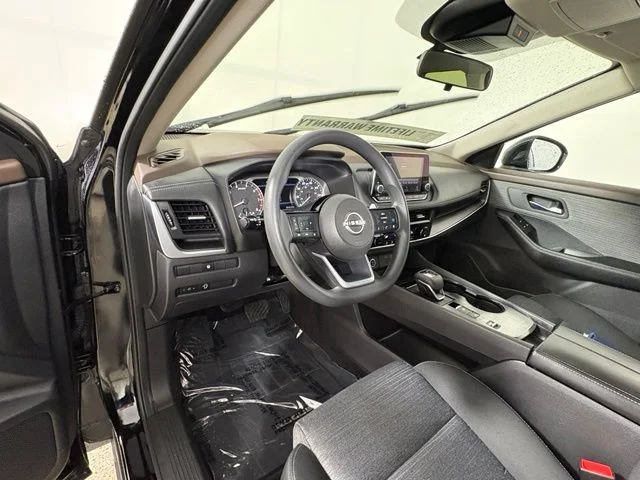 Used 2023 Black Nissan SV image 22