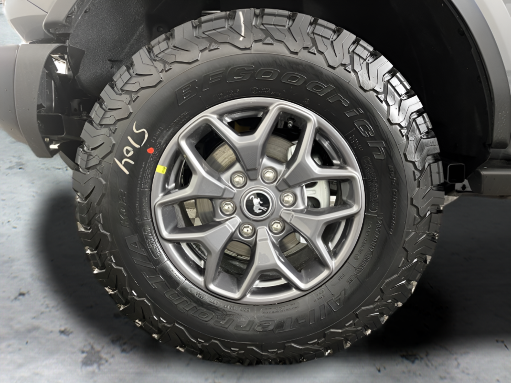 New 2025 Carbonized Gray Metallic Ford Badlands® image 16