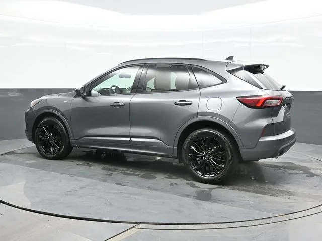 Used 2024 Gray Ford ST-Line Elite image 3