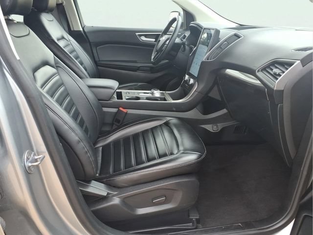Used 2024  Ford SEL image 17