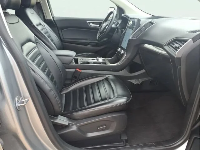 Used 2024  Ford SEL image 17