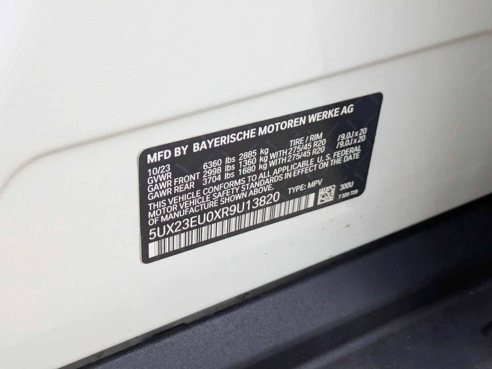 Used 2024 Alpine White BMW xDrive40i image 38