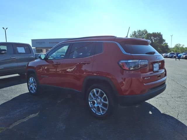Used 2024 Red Jeep Latitude Lux image 5