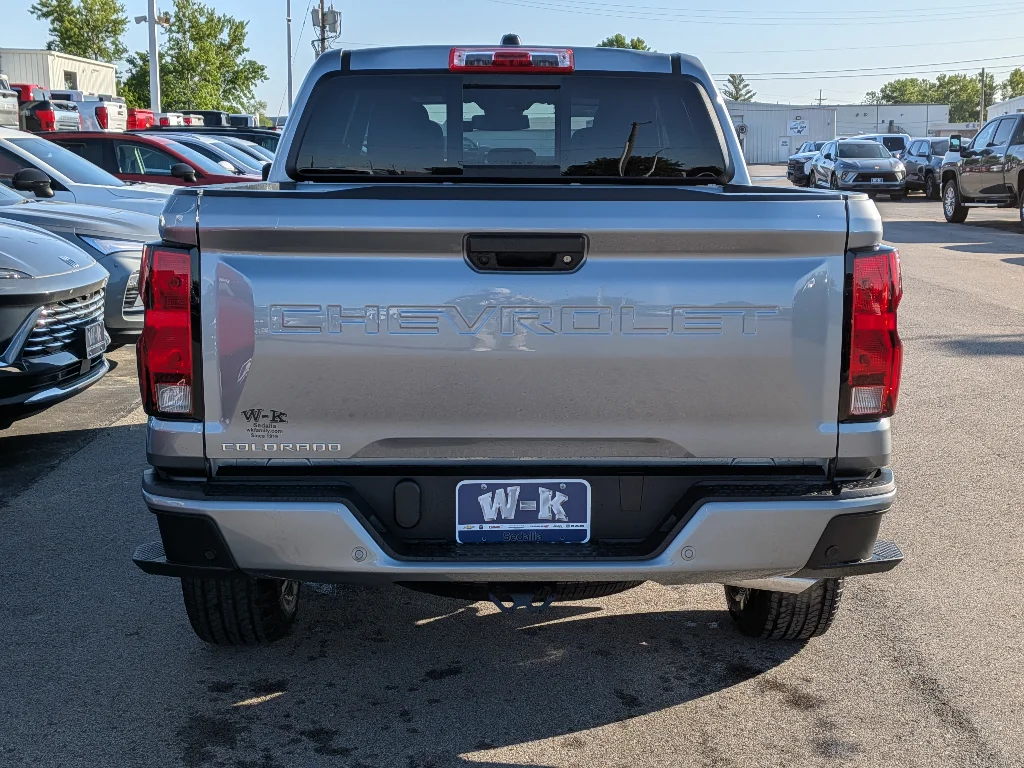 New 2026 Sterling Gray Metallic Chevrolet 4WD LT image 4
