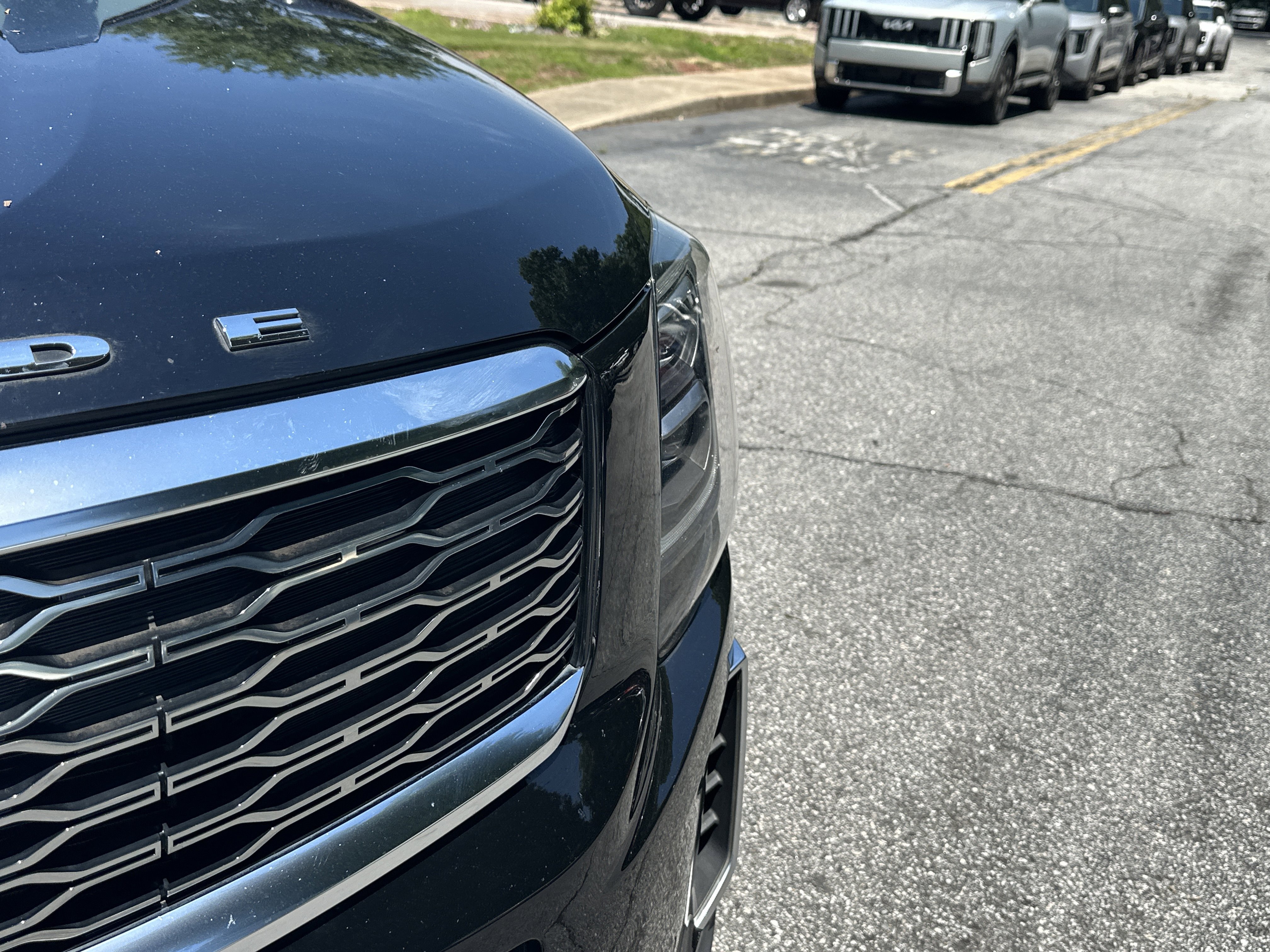Certified Used 2020 Ebony Black Kia SX image 13