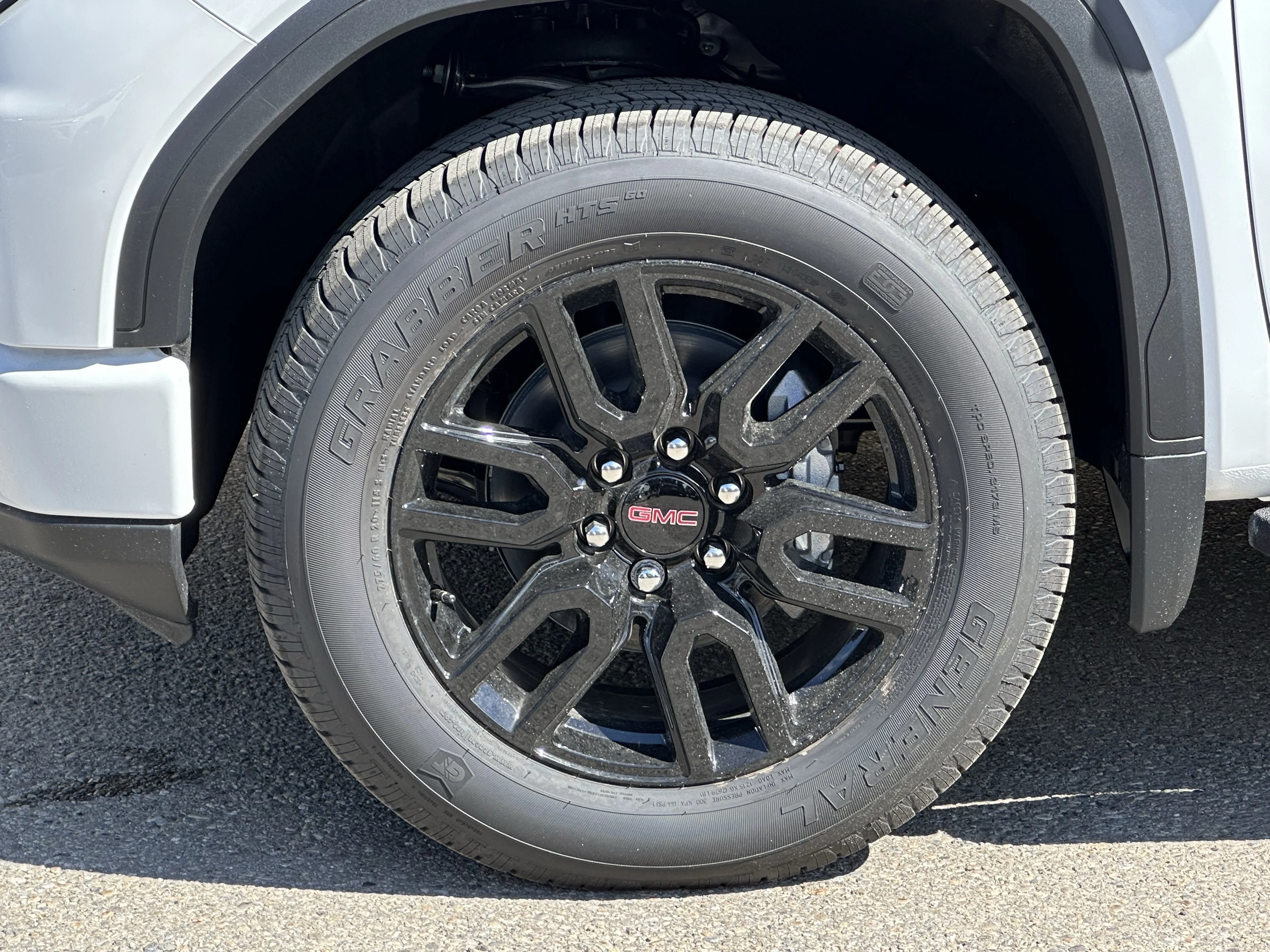 New 2026 Summit White GMC Elevation image 6