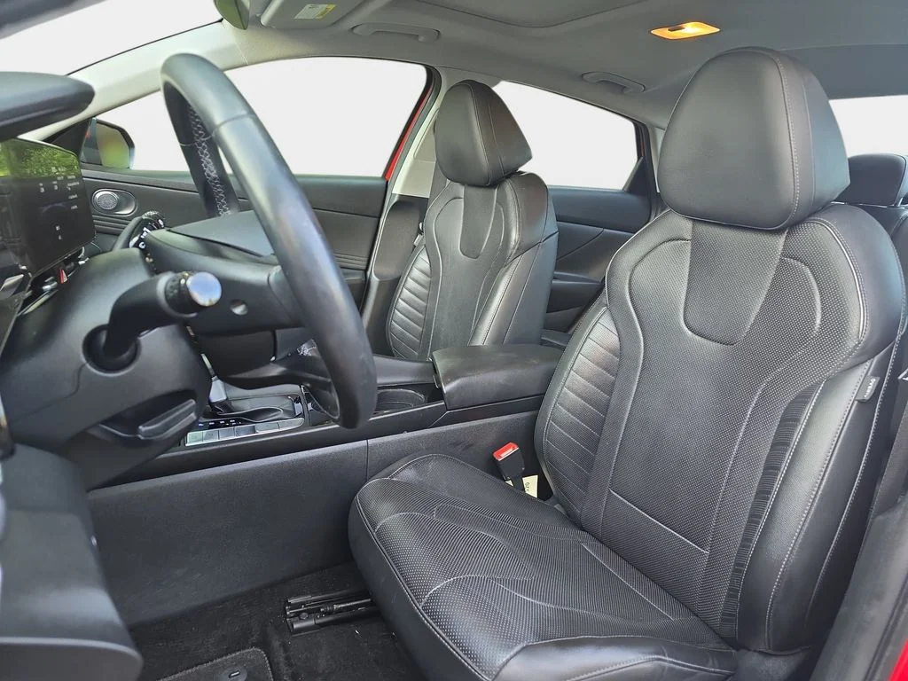 Used 2022 Red Hyundai Limited image 17