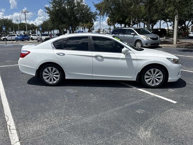 Used 2015 White Honda EX-L image 3
