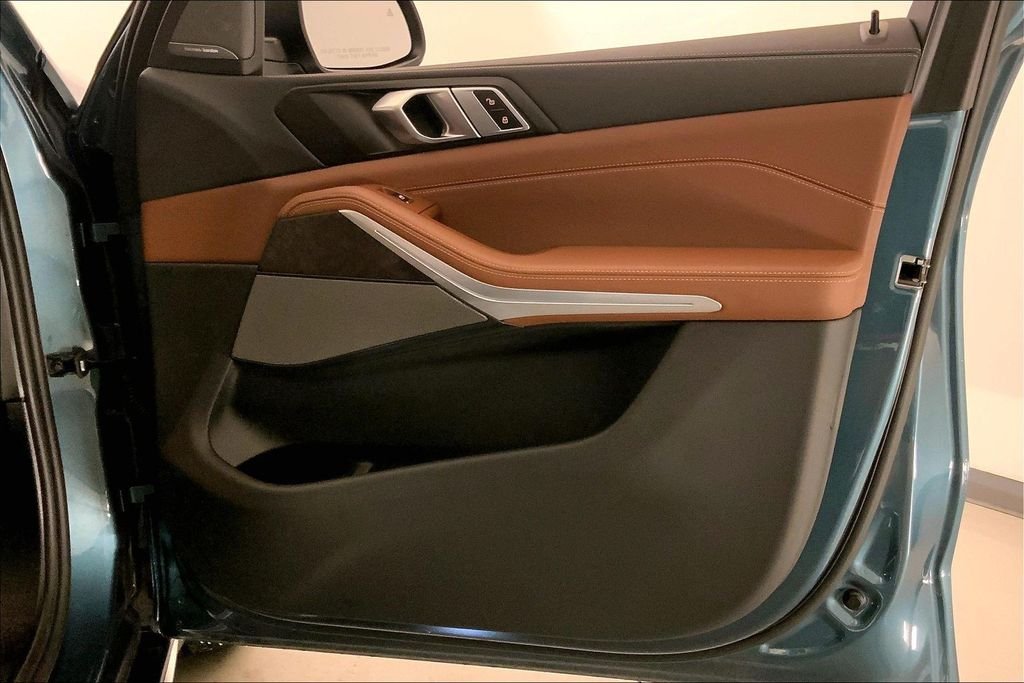 2026 BMW X5 50e - Photo 25