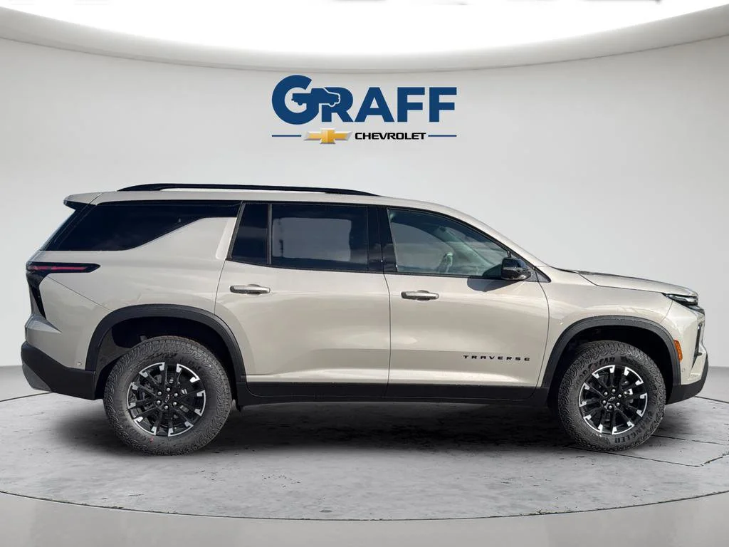 2026 Chevrolet Traverse Z71 - Photo 9