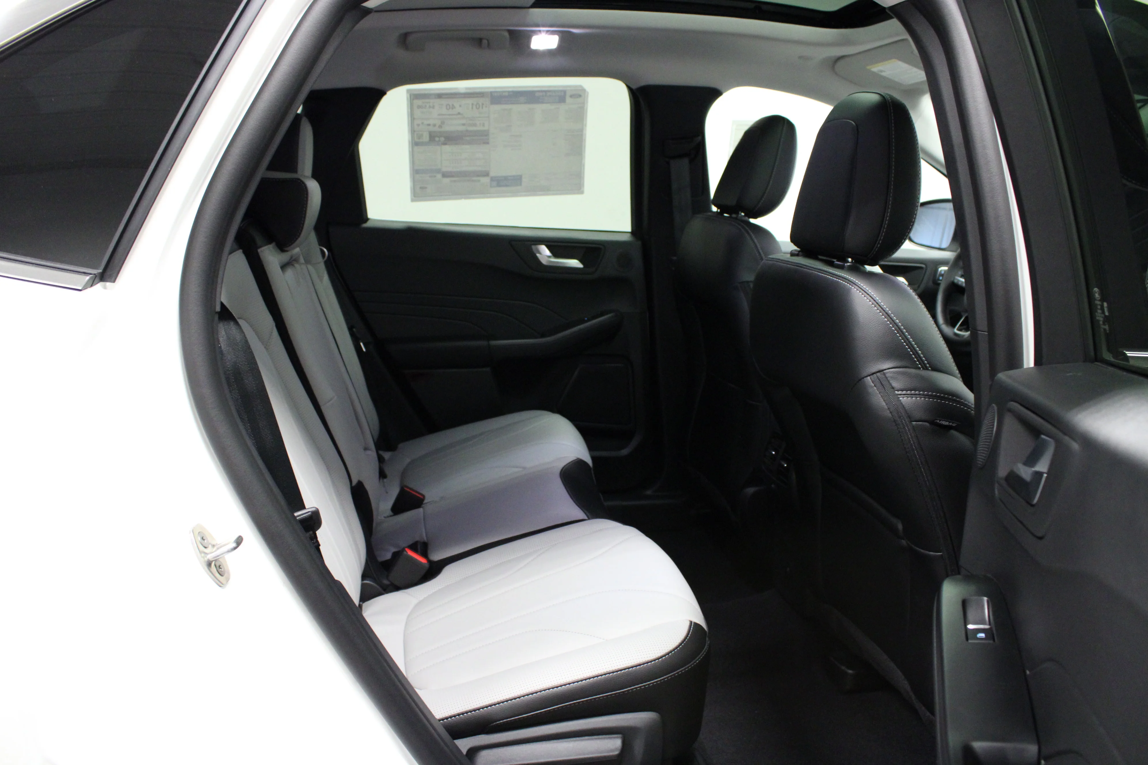 Used 2025 Star White Metallic Tri-Coat Ford PHEV image 15