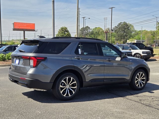New 2026 Carbonized Gray Metallic Ford ST-Line image 8