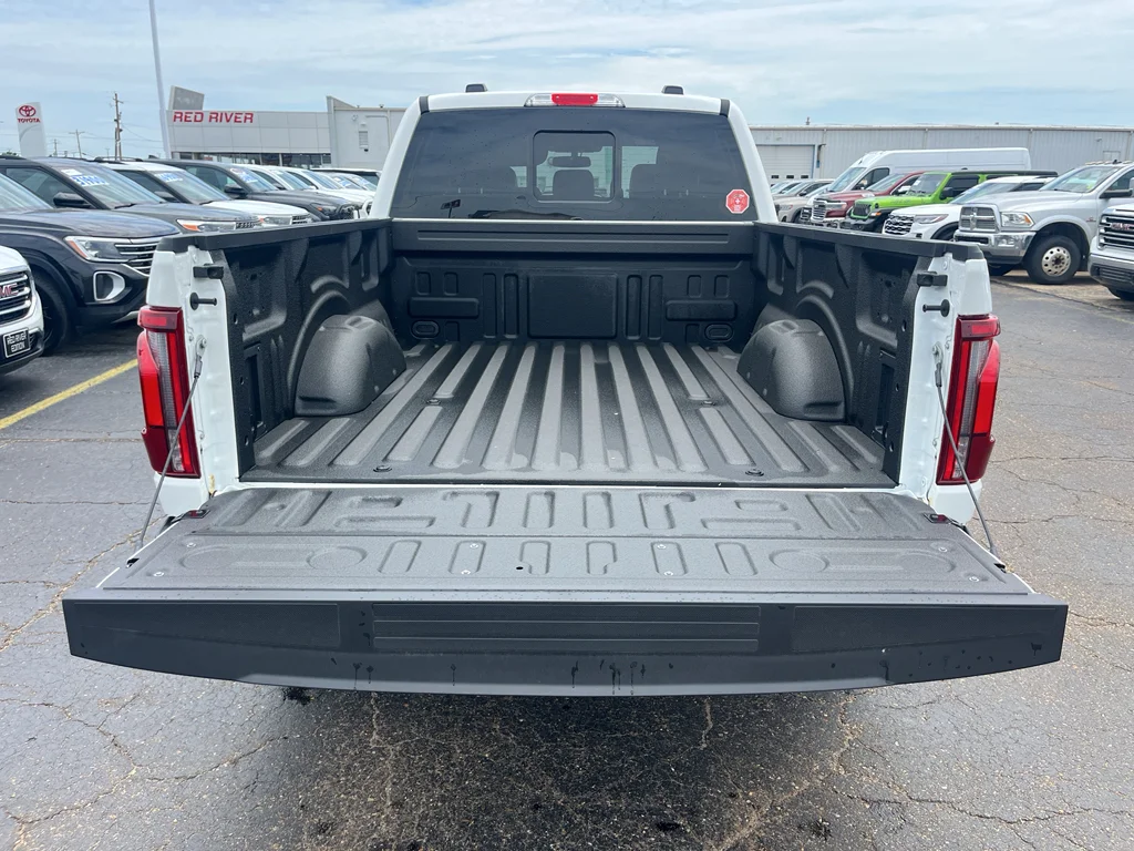 New 2026 Star White Metallic Tri-Coat Ford Lariat® image 15