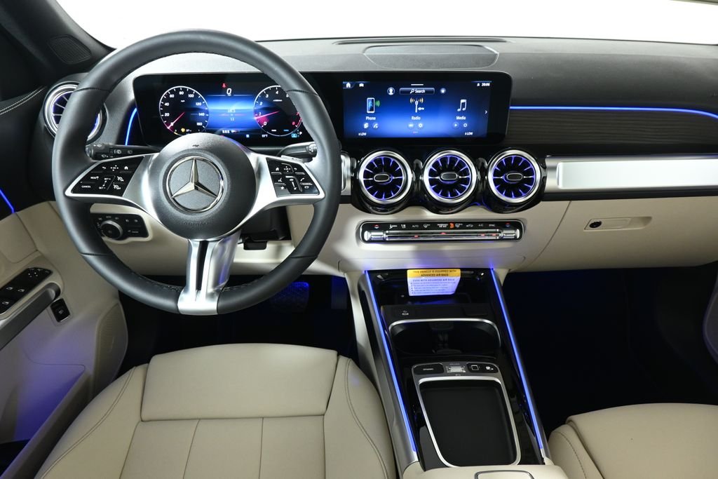 Used 2026 Night Black Mercedes-Benz GLB 250 image 16