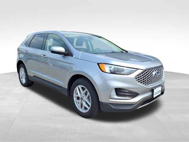Used 2024 Silver Ford SEL image 14
