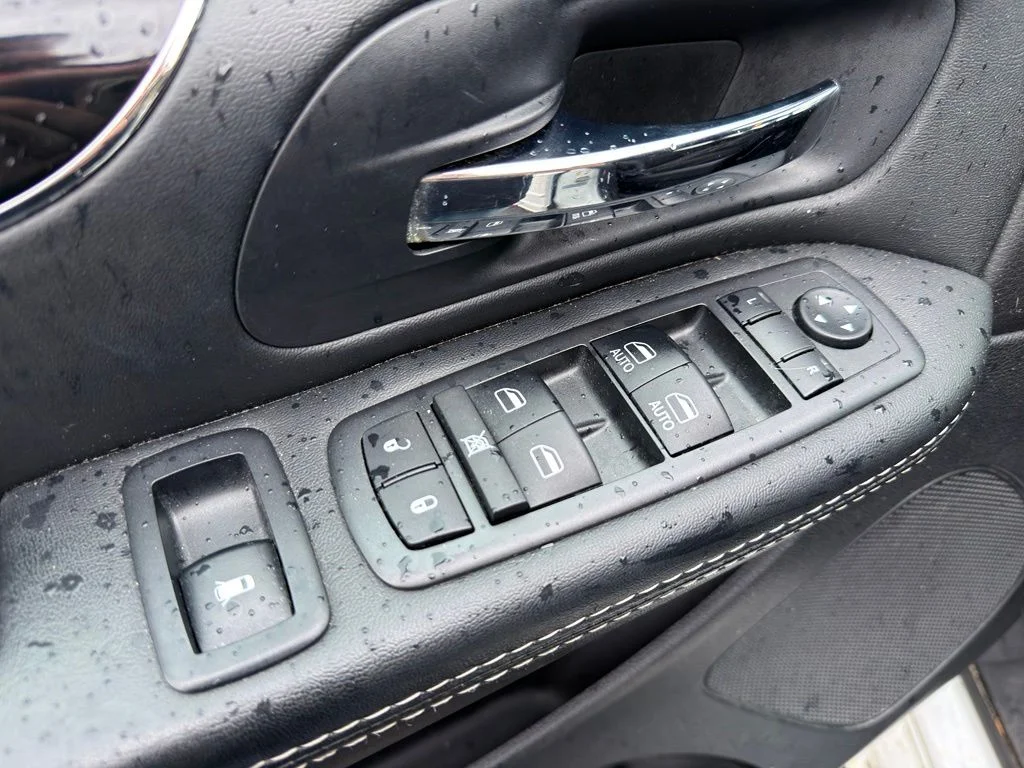 Used 2017 White Dodge SE Plus image 22