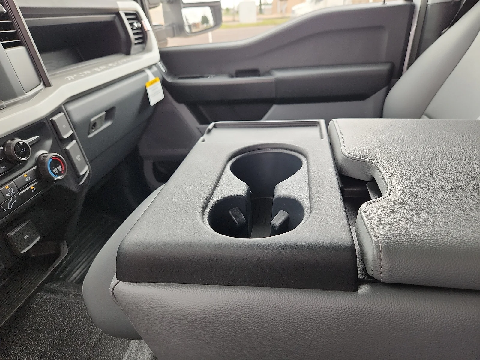 New 2026 Oxford White Ford F-350® XL image 25