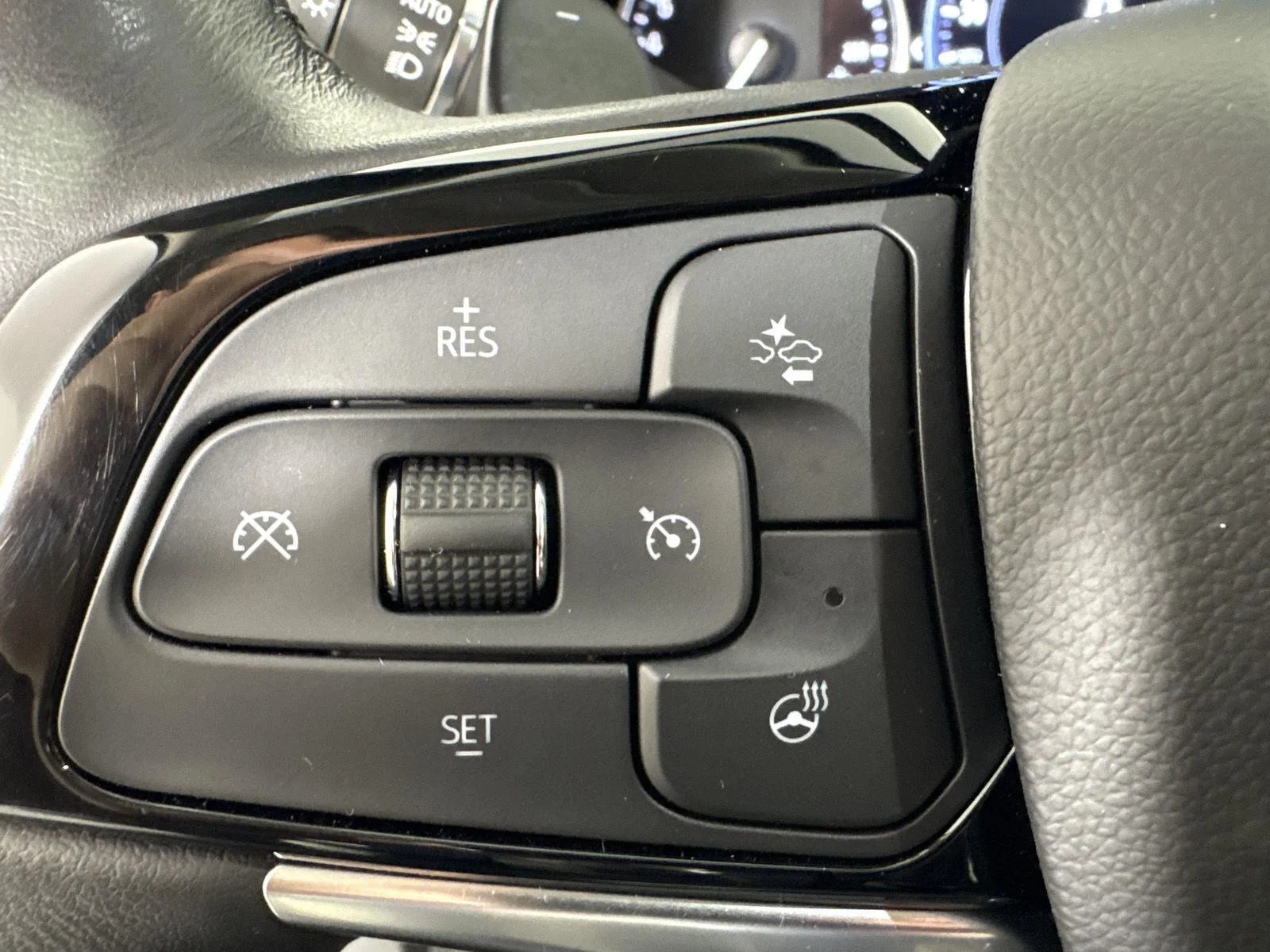 Used 2023 Moonstone Gray Metallic Buick Avenir image 14