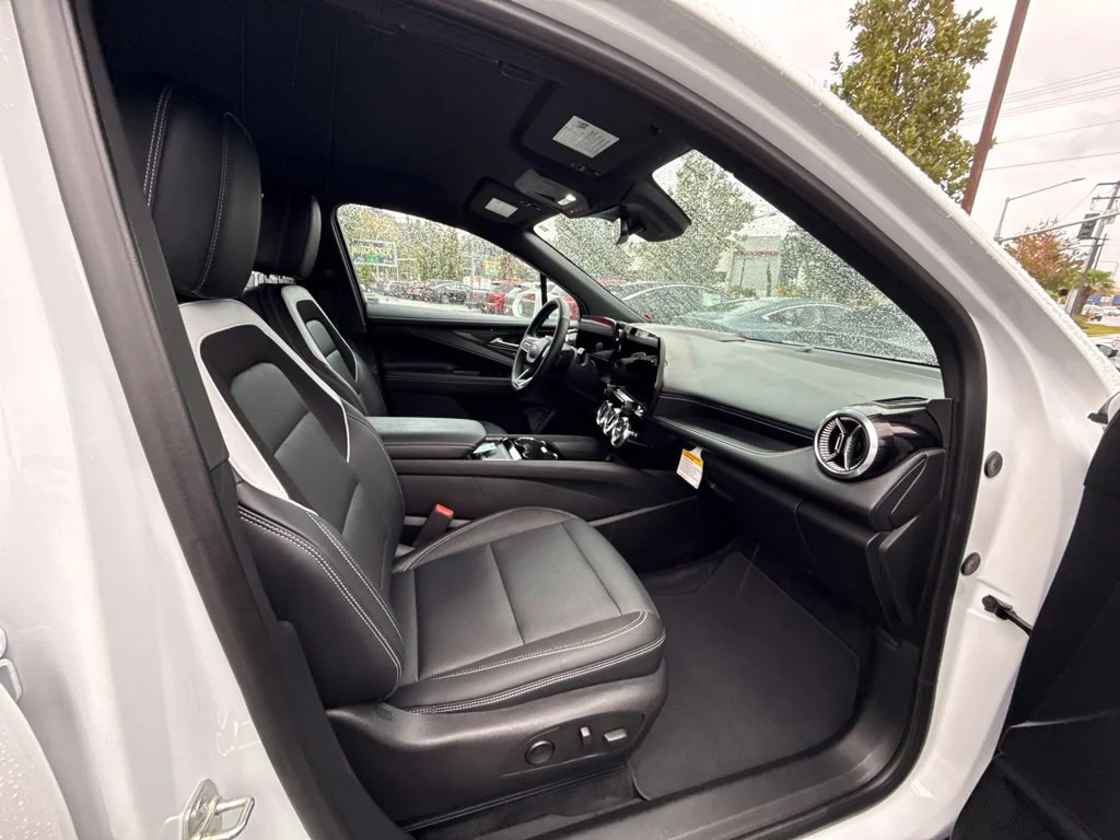 Used 2024 Summit White Chevrolet eAWD LT image 9