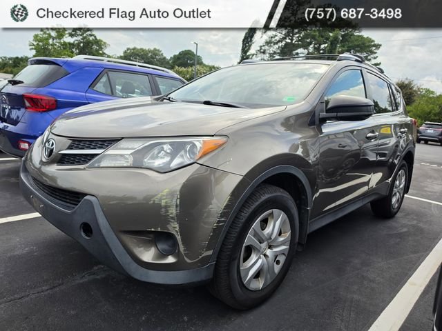 Used 2014 Pyrite Mica Toyota LE image 1
