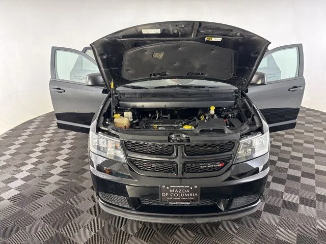 Used 2017 Black Dodge SE image 9