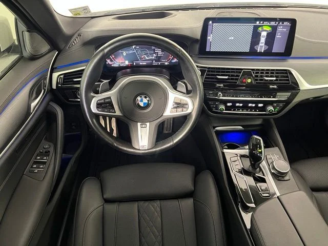 Used 2023 Alpine White BMW 540i image 32
