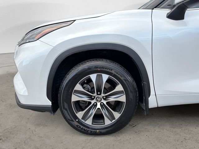 2024 Toyota Highlander XLE - Photo 14