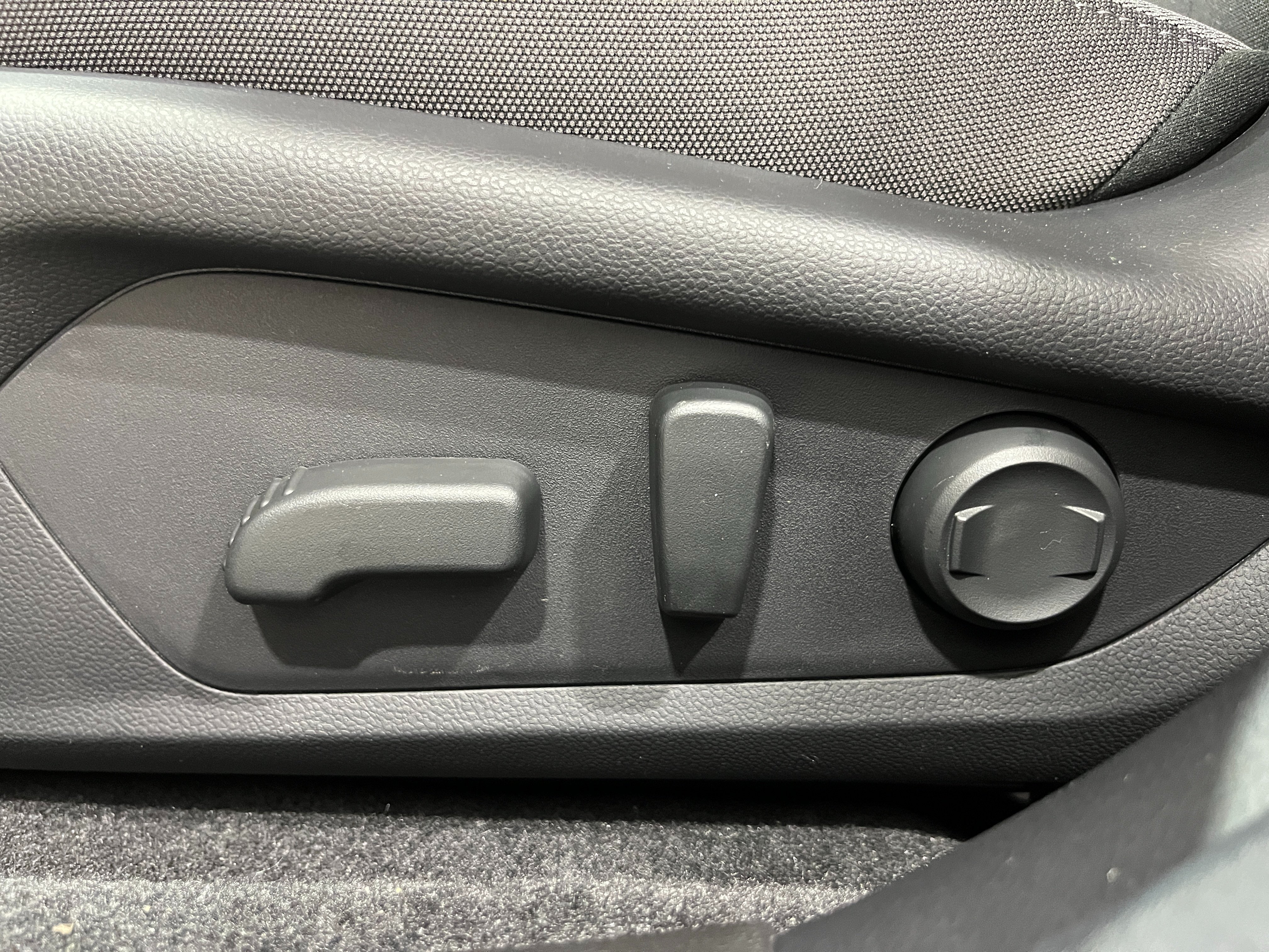 New 2026 ICE SILVER METALLIC Subaru Premium image 13