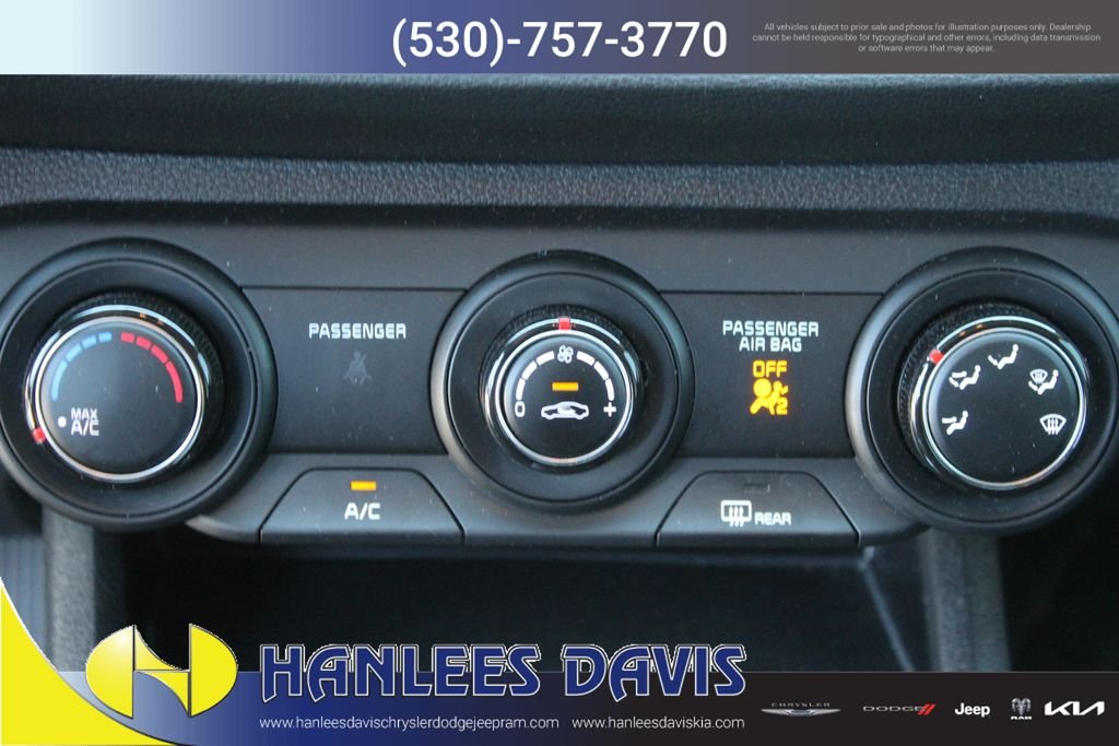 Used 2023 Red Kia LXS image 21