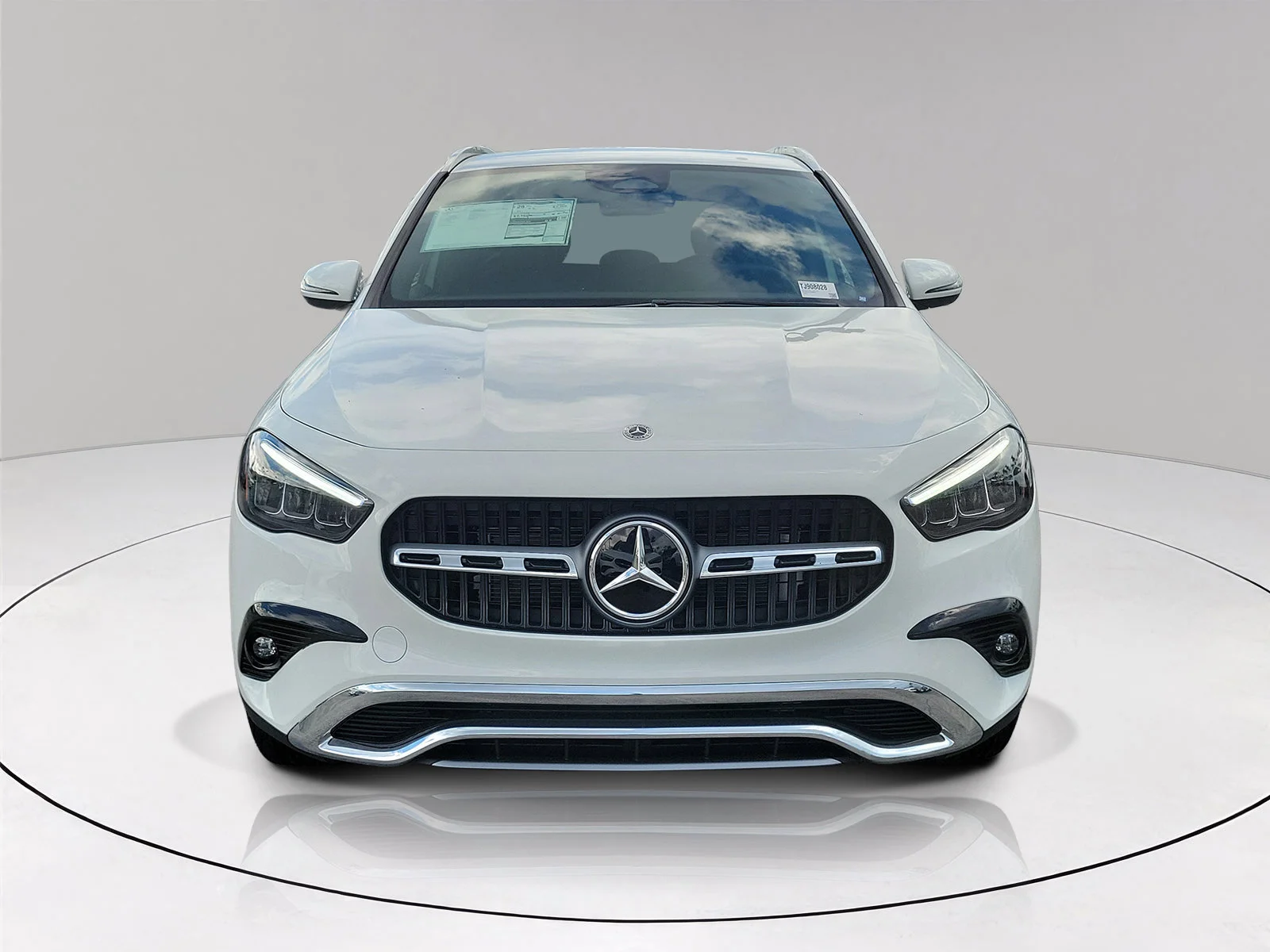 New 2026 Polar White Mercedes-Benz GLA 250 image 2