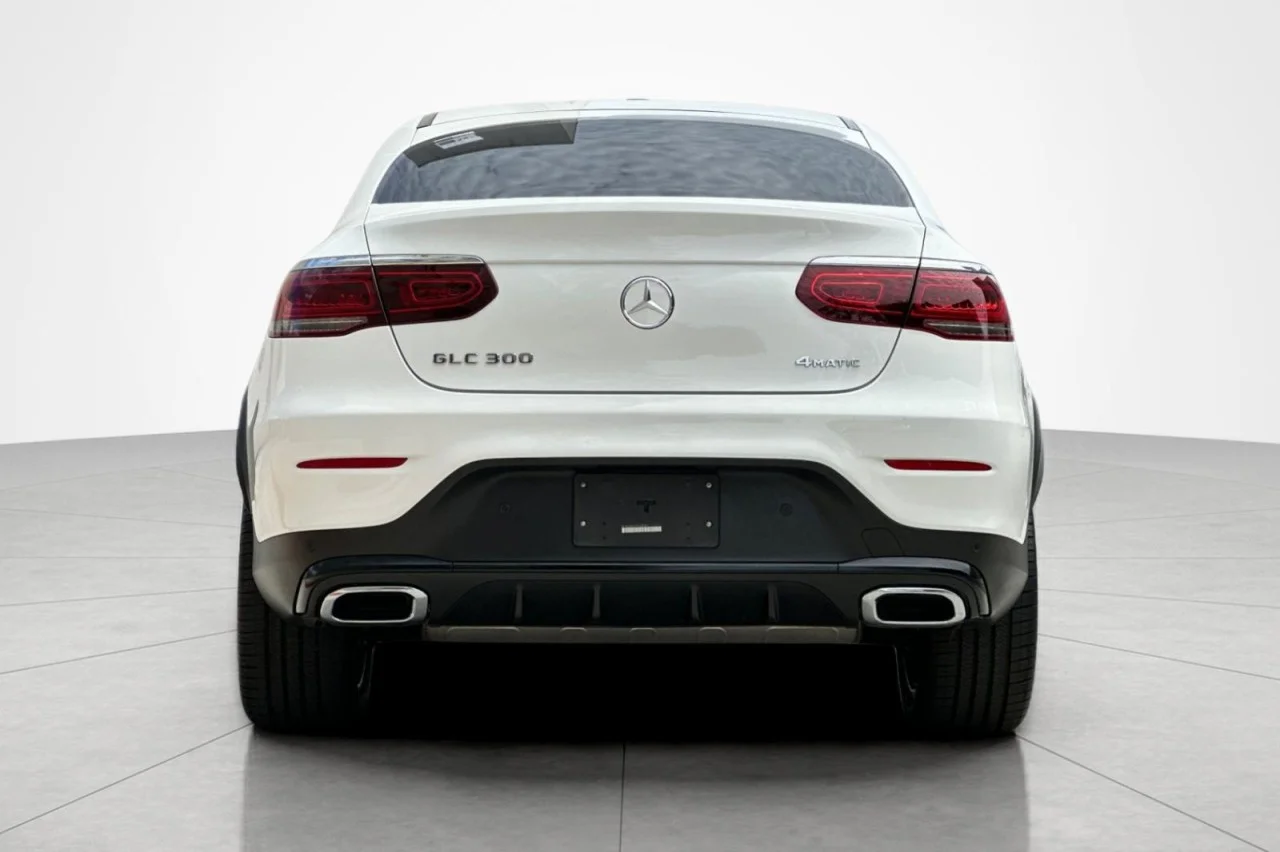 Used 2023 Polar White Mercedes-Benz GLC 300 image 4