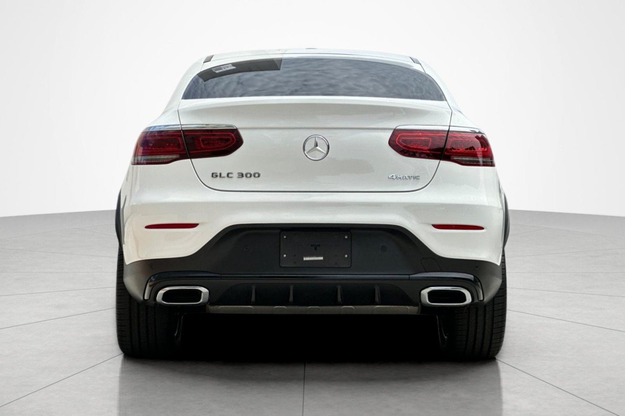 Used 2023 Polar White Mercedes-Benz GLC 300 image 4