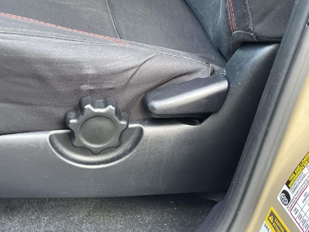 Used 2017  Toyota SR5 image 16