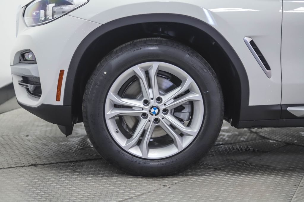 Used 2021 Alpine White BMW xDrive30i image 11