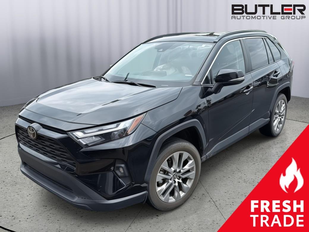 Used 2022 Black (Midnight Black Metallic) Toyota XLE Premium image 1