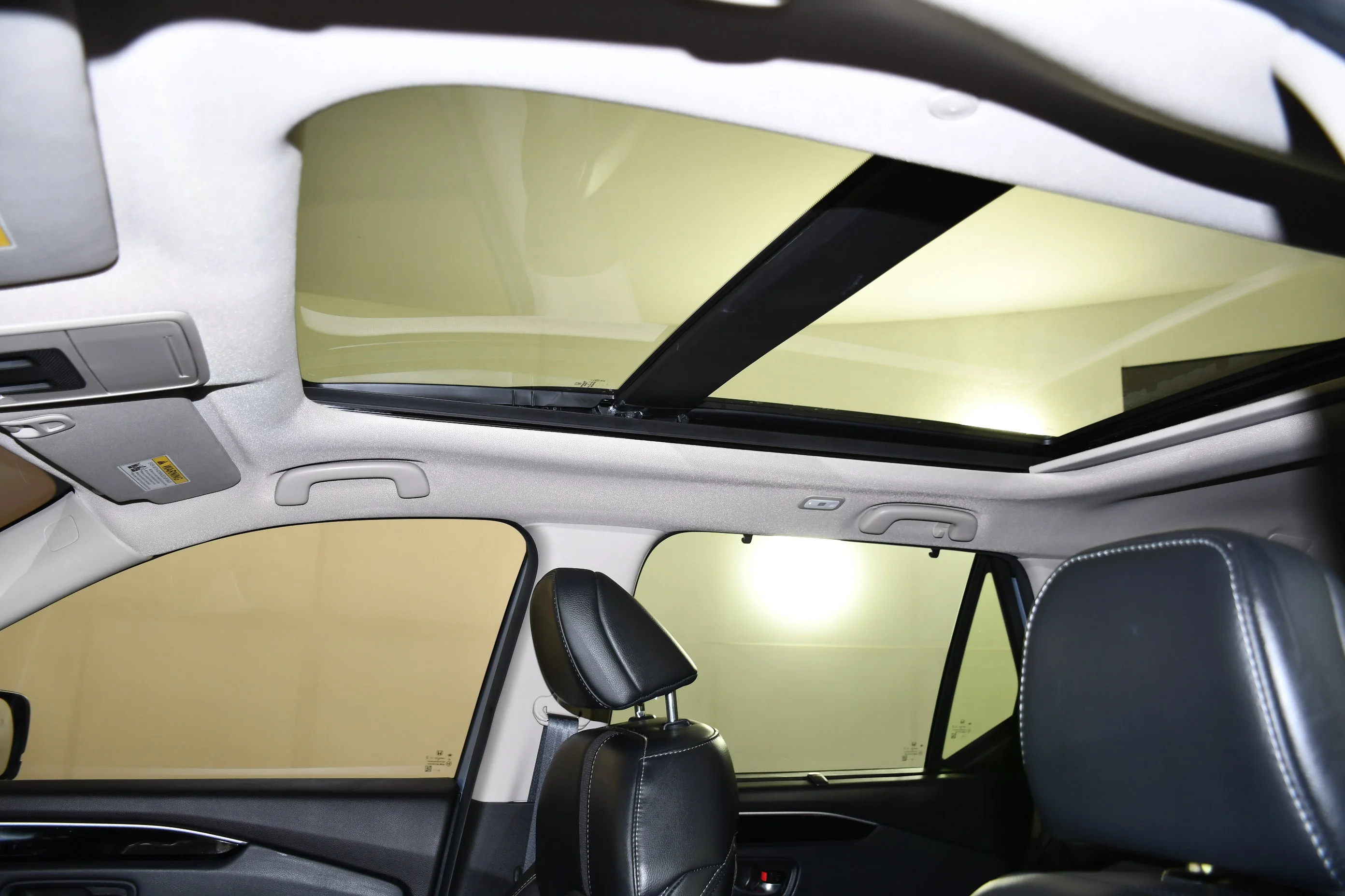 Used 2025 Gray Pearl Honda Touring image 39