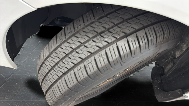 Used 2014 White Honda LX image 31
