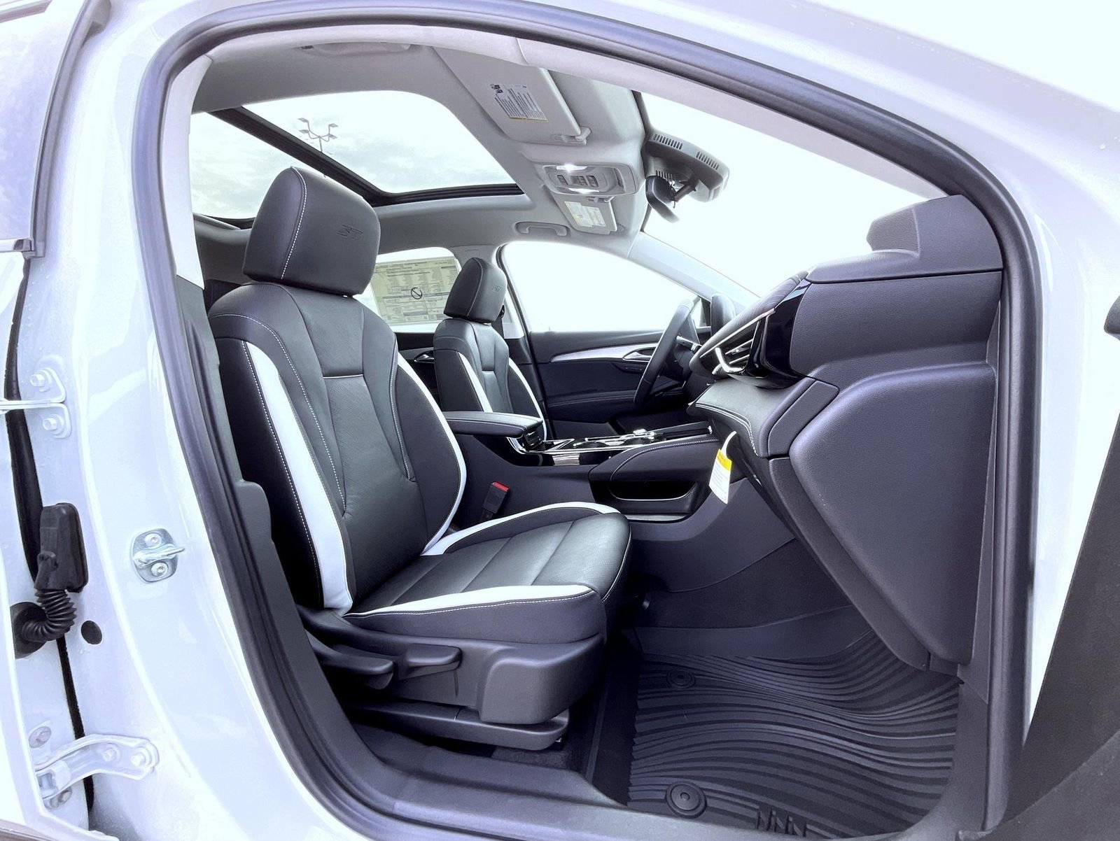 New 2026 Summit White Buick Sport Touring image 15