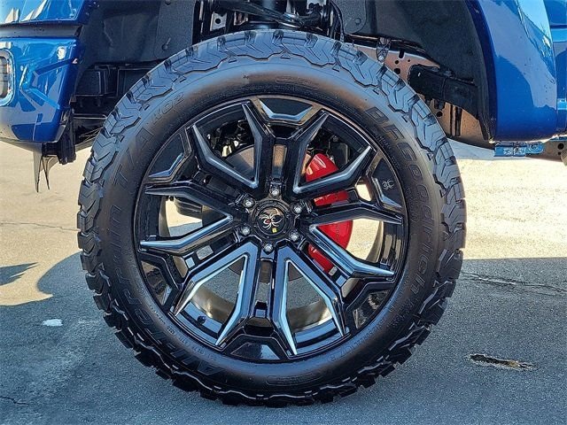 New 2025 Agate Black Metallic Ford XLT image 28