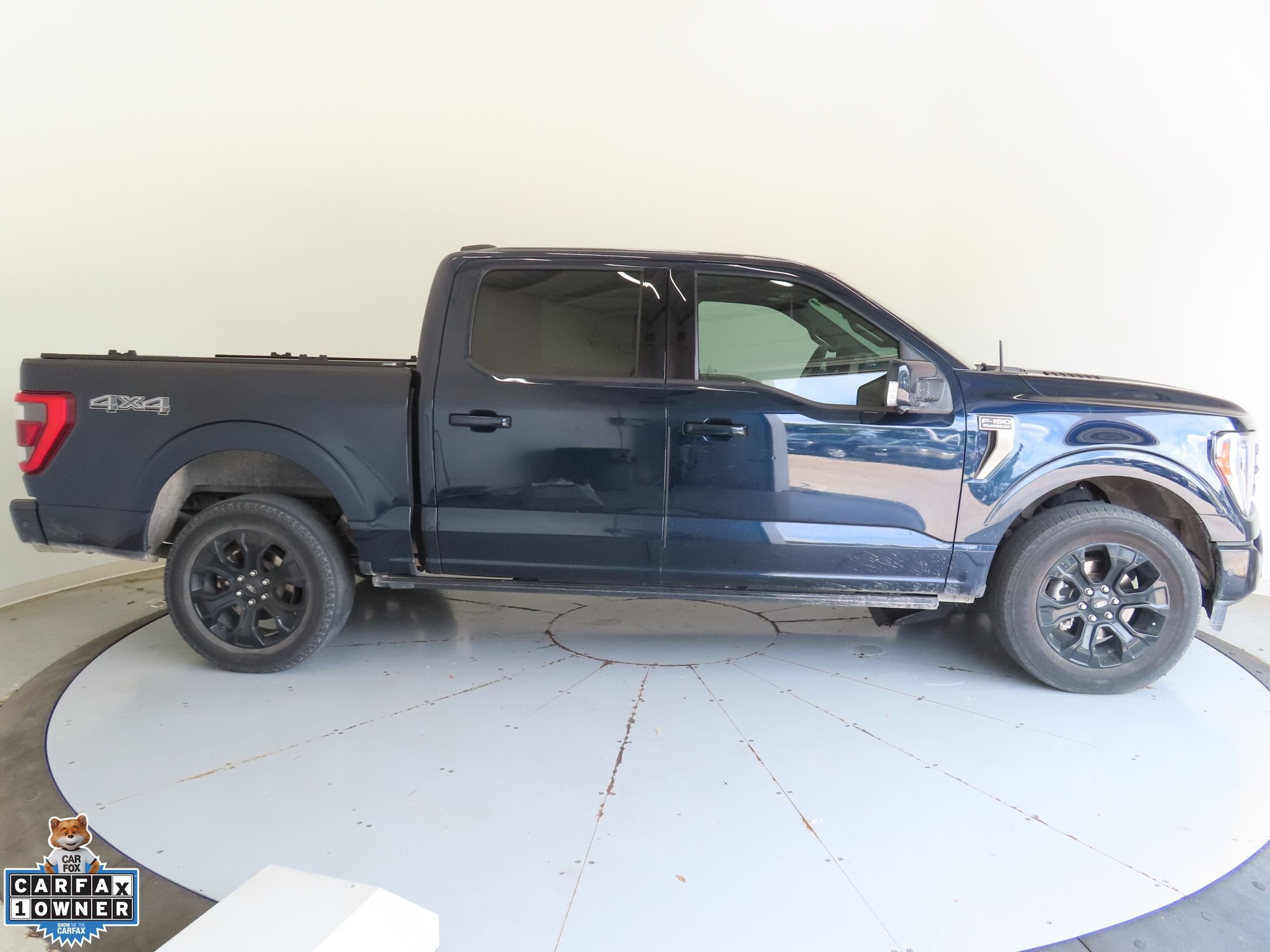 Used 2022 Blue Ford Platinum image 2
