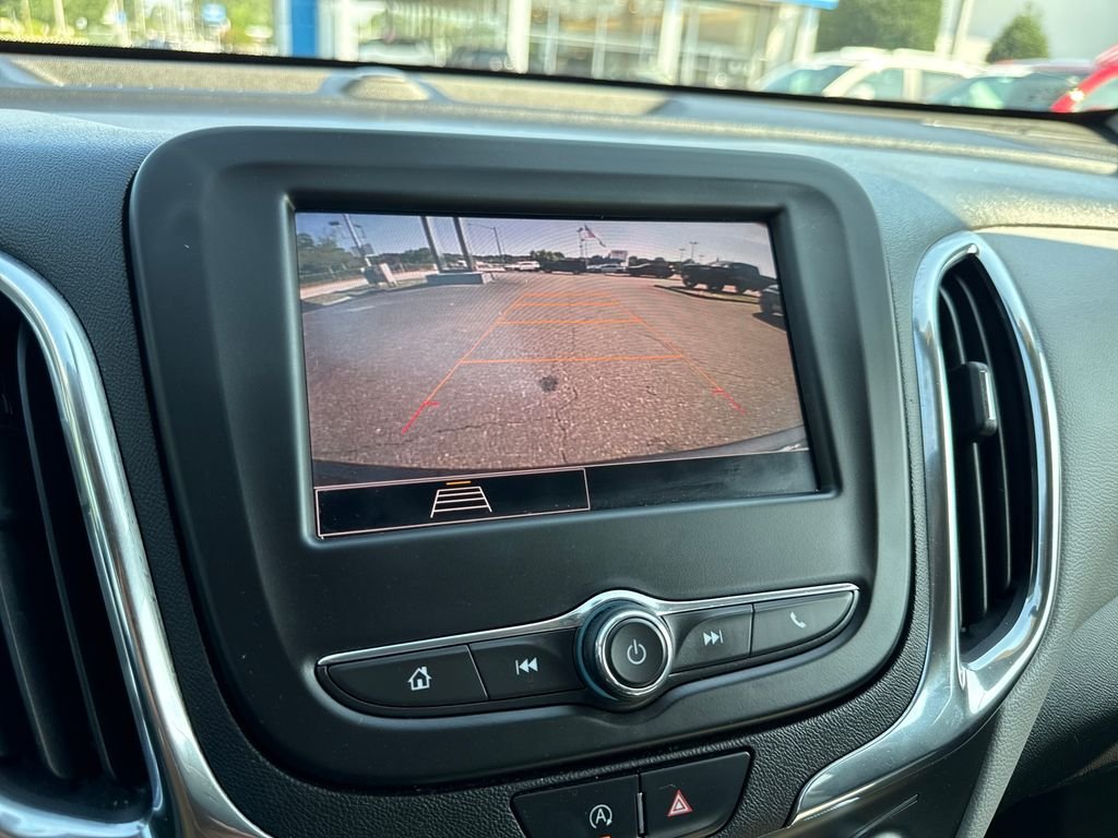 Used 2023 Gray Chevrolet LT image 17