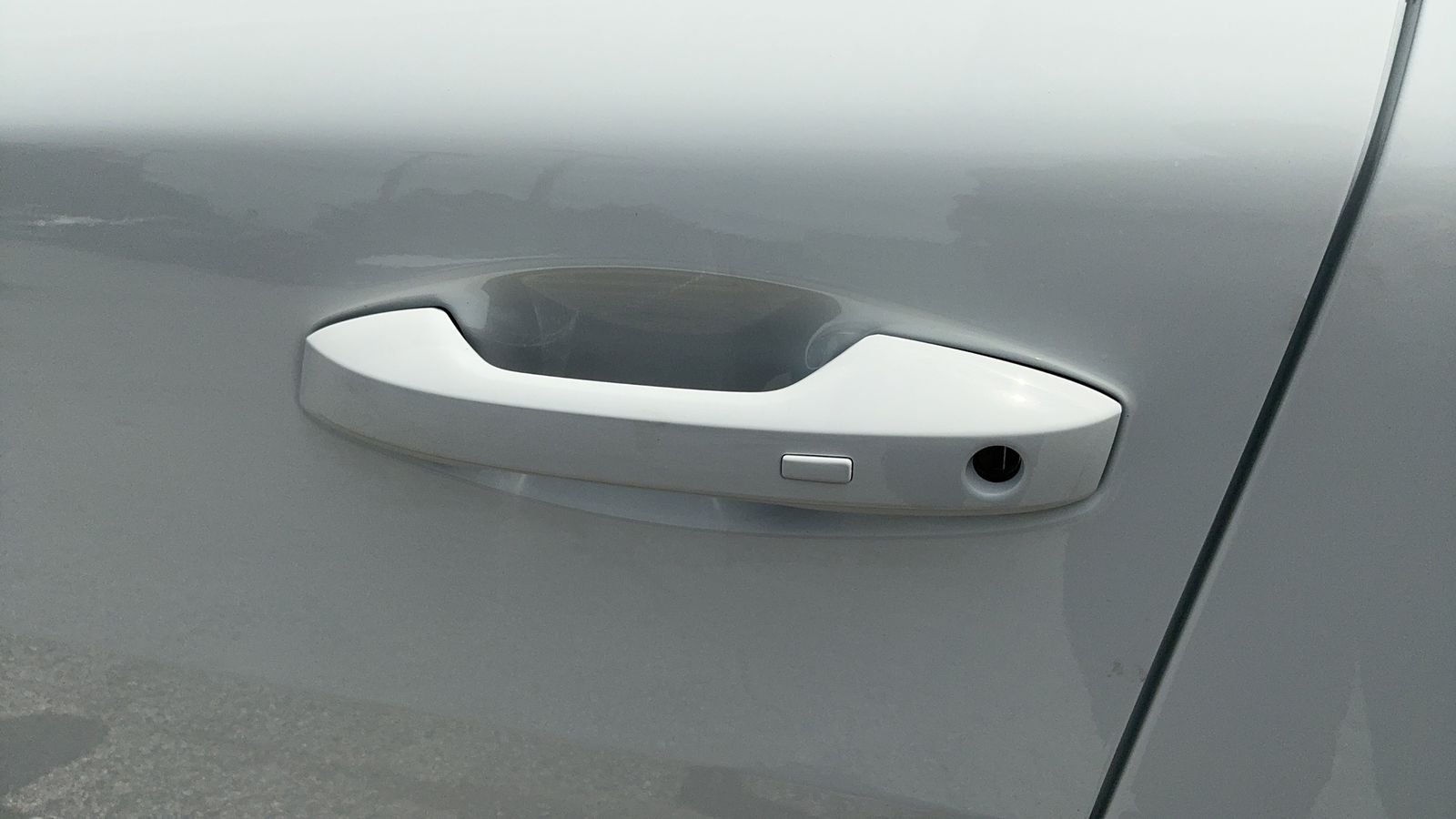 New 2027 White Nissan SV image 44
