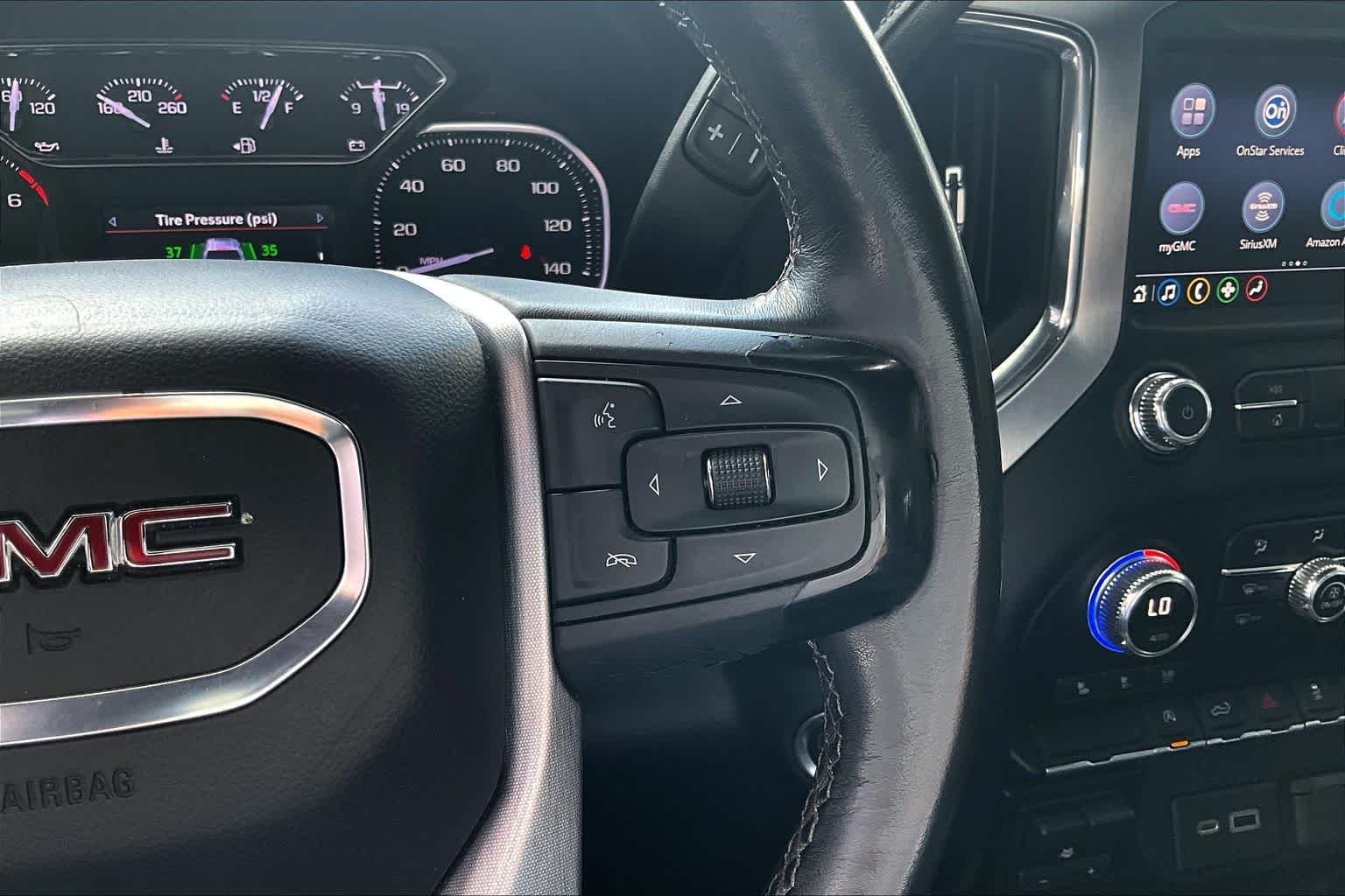 Used 2021 Onyx Black GMC SLT image 23