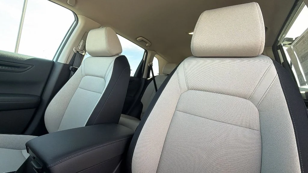 2026 Honda CR-V LX - Photo 14