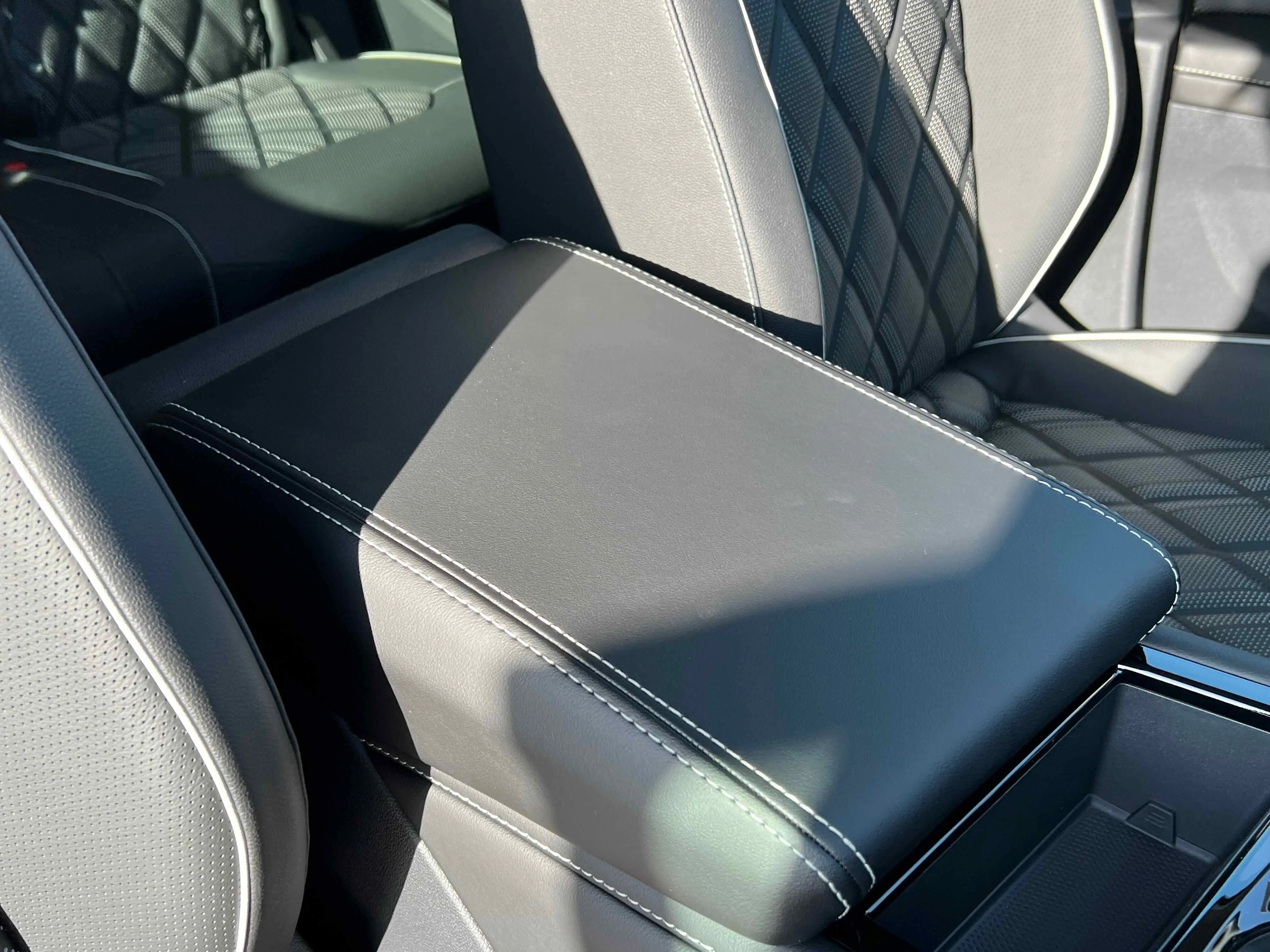 New 2026 Opal White Volkswagen 2.0T SEL Premium R-Line image 22