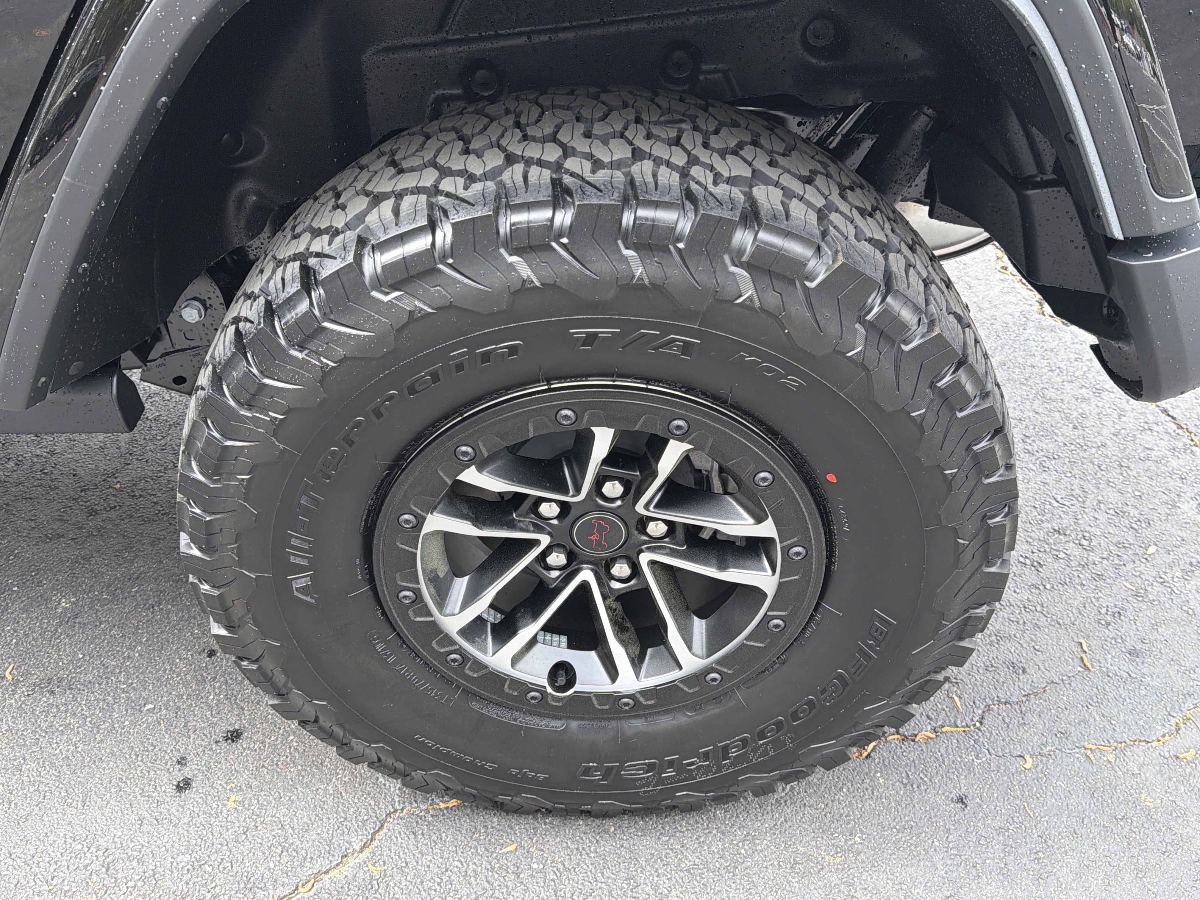 New 2026 Black Clear-Coat Exterior Paint Jeep Rubicon image 23