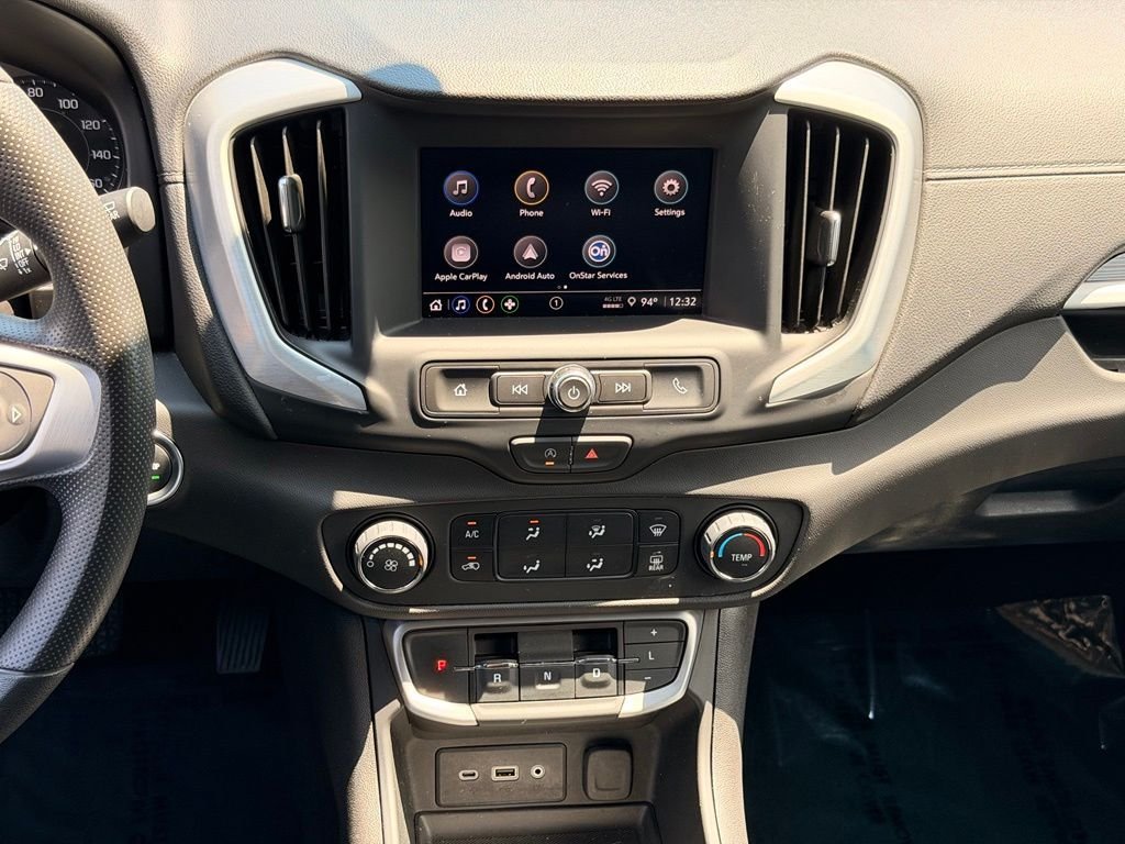 Used 2024 Silver GMC SLE image 18