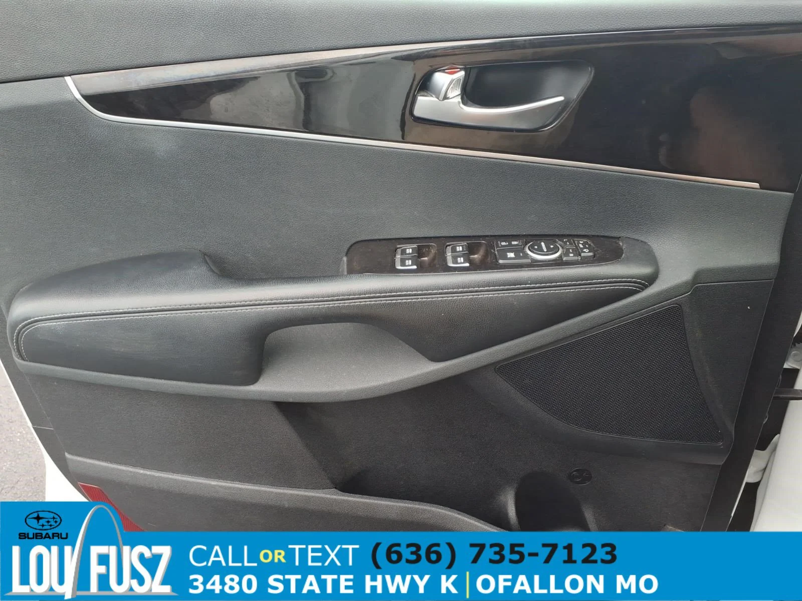 Used 2018 Snow White Pearl Kia EX V6 image 23
