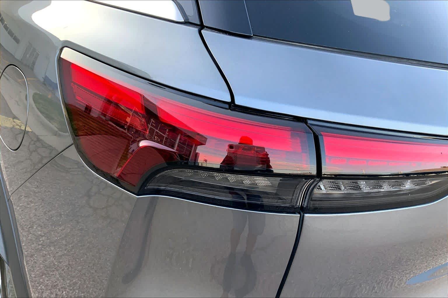 Used 2026 Graphite Shadow INFINITI LUXE image 28