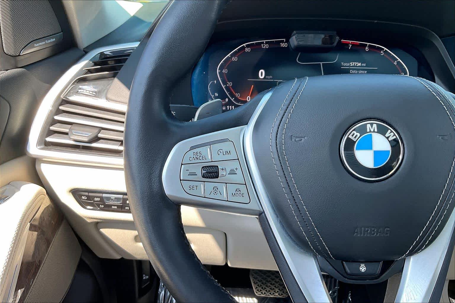 Used 2020 Tanzanite Blue II Metallic BMW xDrive40i image 23